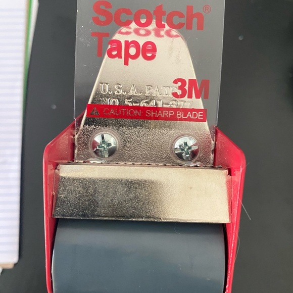 3M Scotch Heavy Duty Packaging Tape Dispenser - for 2” packing tape - Picture 3 of 4